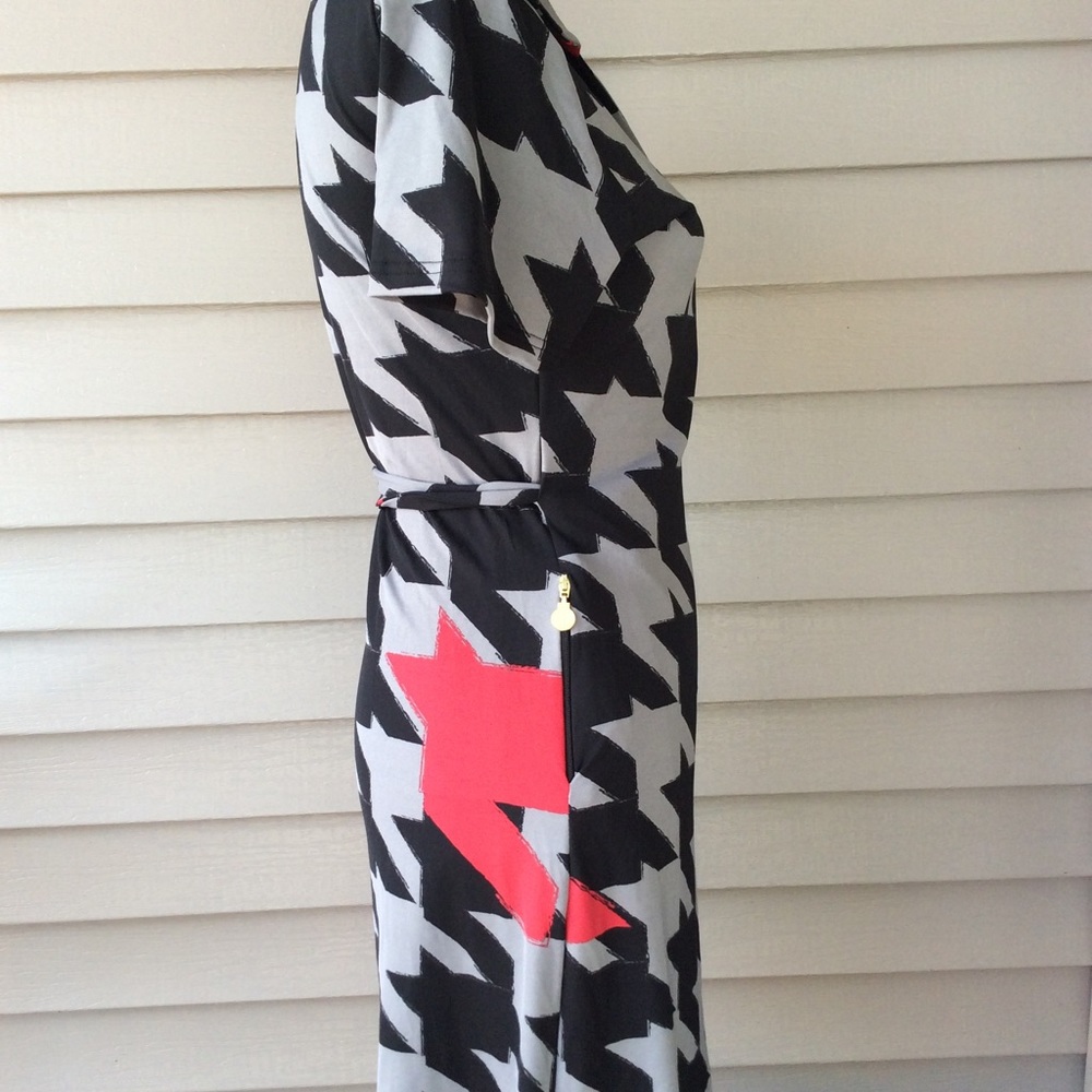 1 LEFT! NWT Houndstooth Wrap Dress - Picture 4 of 5